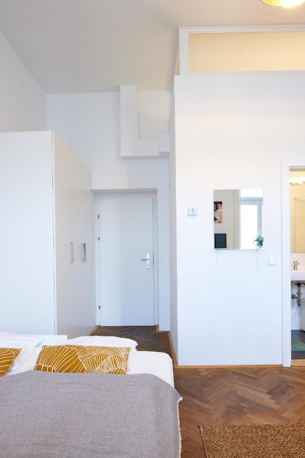וינה Nice Studio Close To Metro III מראה חיצוני תמונה