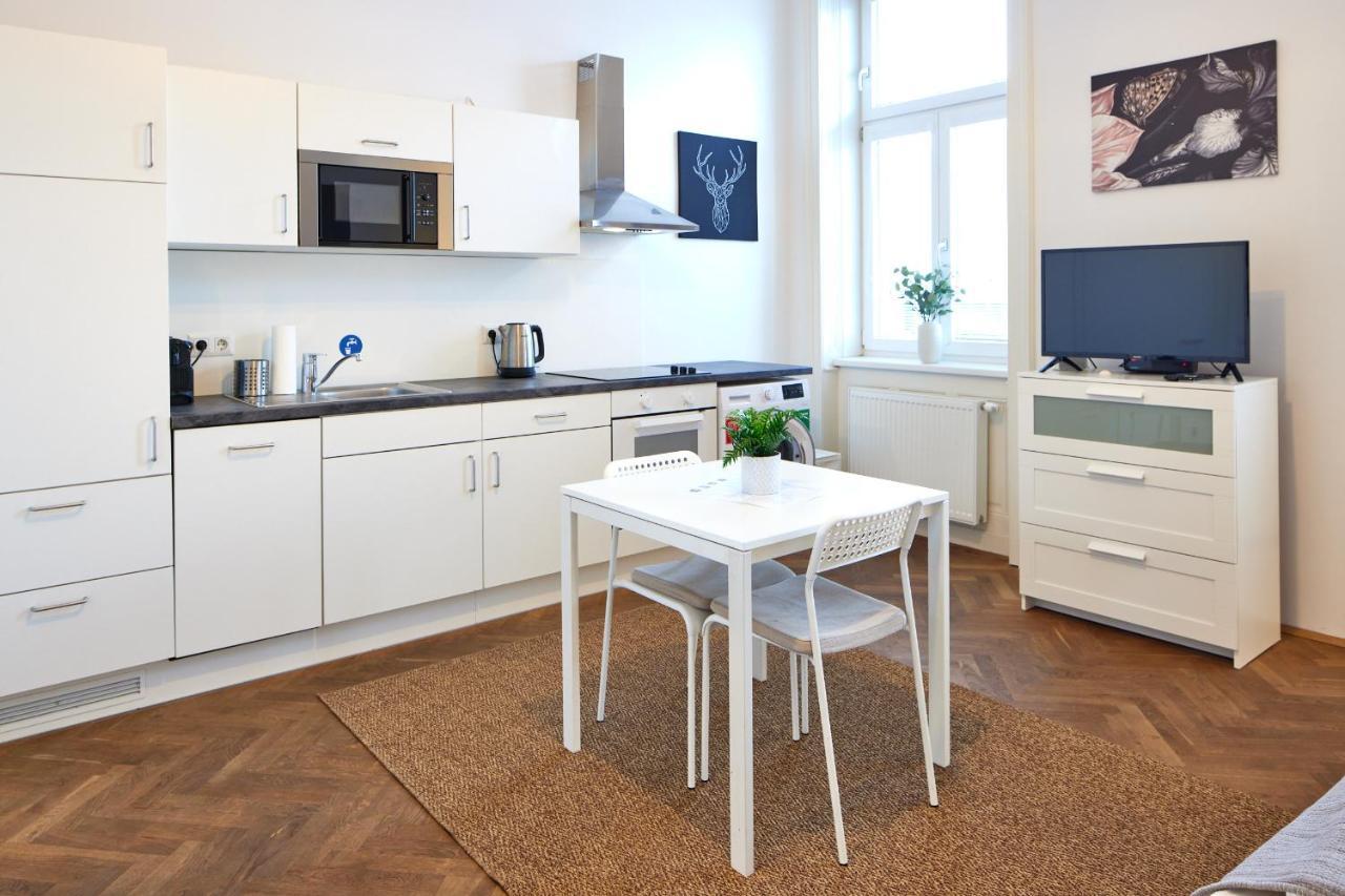 וינה Nice Studio Close To Metro III מראה חיצוני תמונה